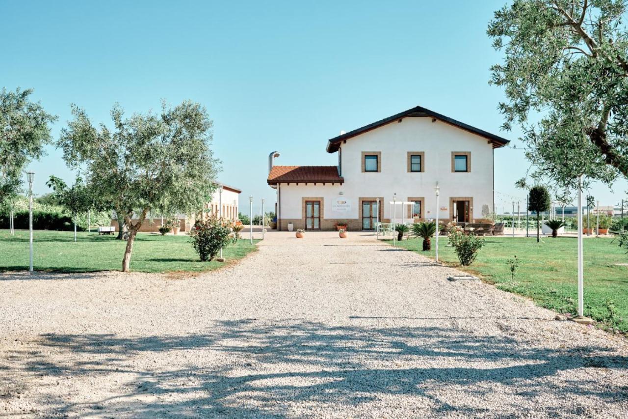 La Massaria Agriresort Orta Nova Eksteriør bilde